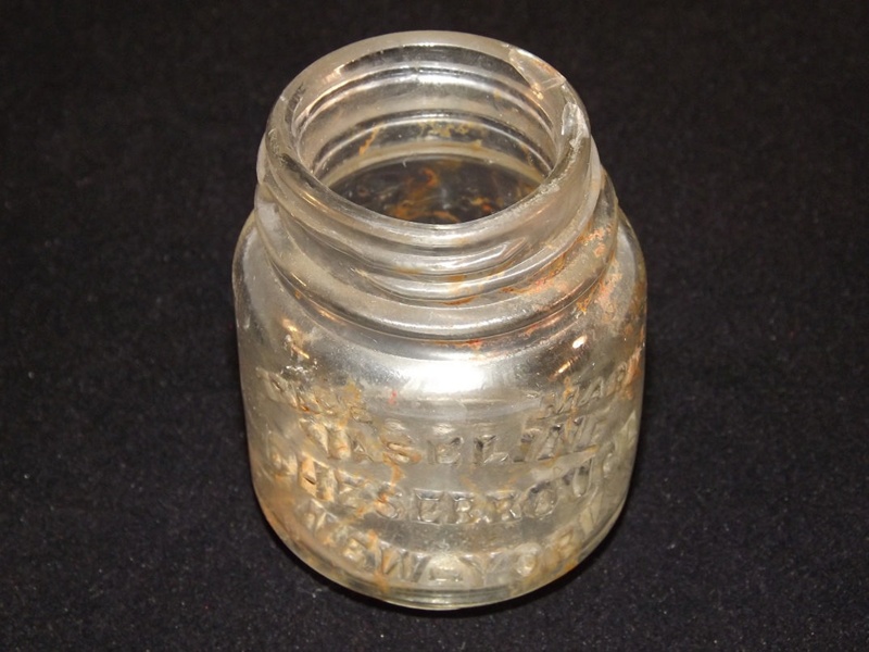 Vaseline Jar; O004111012 eHive