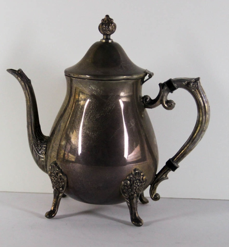 Leonard Silverplated Teapot ; Leonard Silver Manufacturing Company