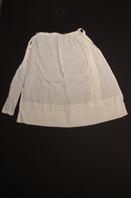 Apron; Unknown; c. late 20th century; 2015.00.1718 | eHive