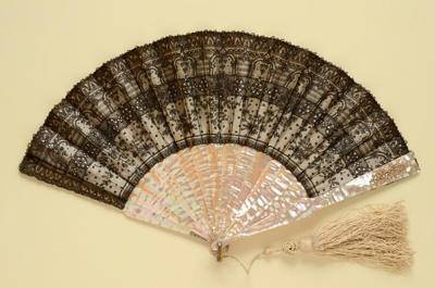 Folding Fan; c. 1870s; LDFAN2003.17.Y