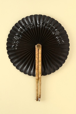 Cockade Fan; c.1880; LDFAN2003.26.Y