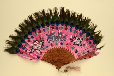 Folding Fan; c. 1910; LDFAN2003.274.Y