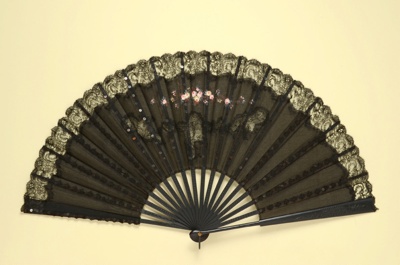 Folding Fan; LDFAN2003.38.Y
