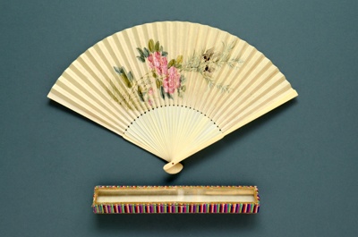 Folding Fan & Box; c. 1920; LDFAN2007.54