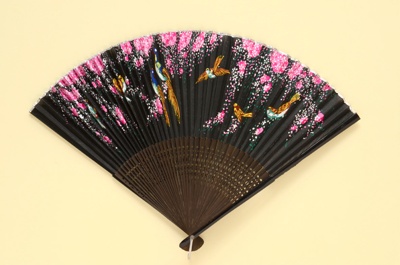 Folding Fan; c. 1920s; LDFAN2003.348.Y