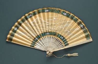 Folding Fan; c. 1910; LDFAN2003.73.Y