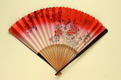 Folding Fan; c. 1905; LDFAN2003.312.Y