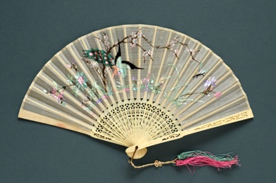 Folding Fan; c. 1920; LDFAN1999.27