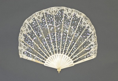 Forme Ballon folding fan with lace leaf decorated with sequins c. 1920; LDFAN2003.271.Y