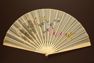Folding Fan & Box; 1880s; LDFAN2003.280.Y