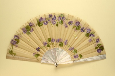 Folding Fan; c. 1930; LDFAN1994.192