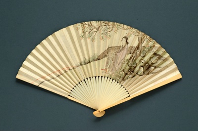 Folding Fan; c. 1920; LDFAN2007.55