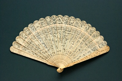 Ivory Brisé Fan, Chinese; c.1840; LDFAN1994.156