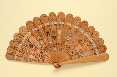 Wooden Pierced Brisé Fan, European; c.1860; LDFAN1994.178