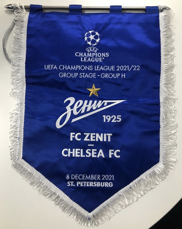 Chelsea Official FC (EST 1905) Crest Mini Pennant for Cars or the Home