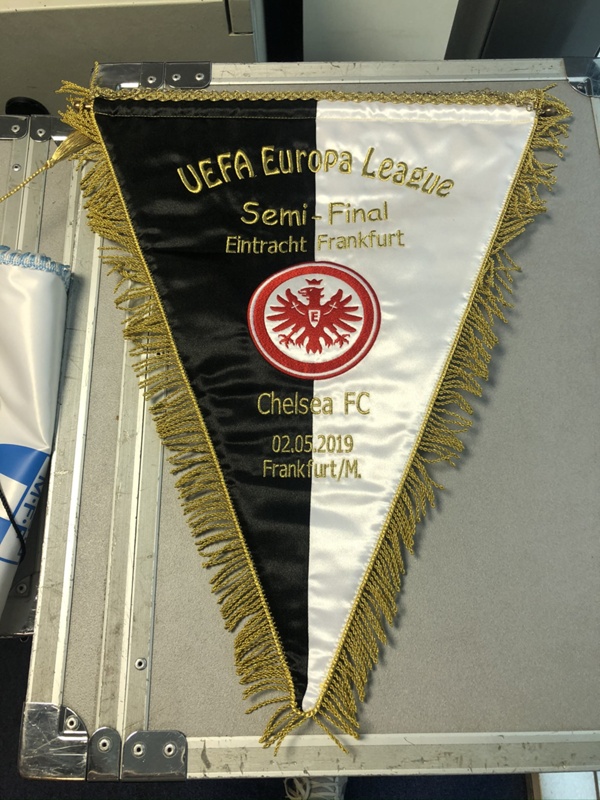 Eintracht Frankfurt - Wimpel des Kapitäns – Ultras Schal