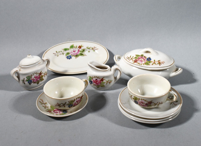 Child's Tea Set