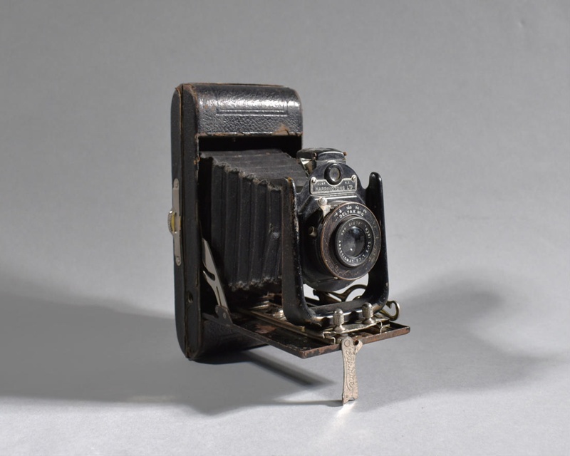 Appareil Photo Panoramique The Aptus Par Sharp & Hitchmouch - Version Magazine - Vers 1903