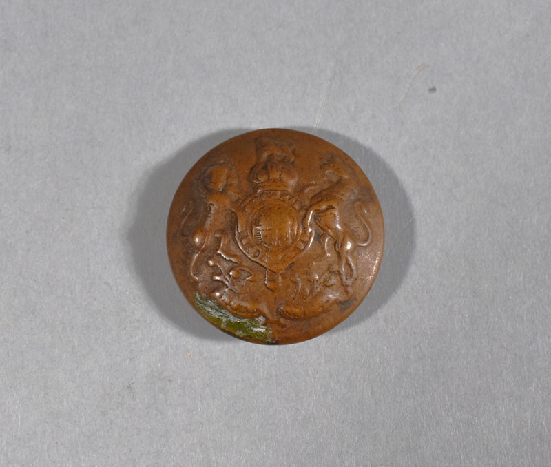 British Coat Of Arms Button Unknown Unknown 2023 1 295 EHive british-coat-of-arms-button-unknown-unknown-2023-1-295-ehive