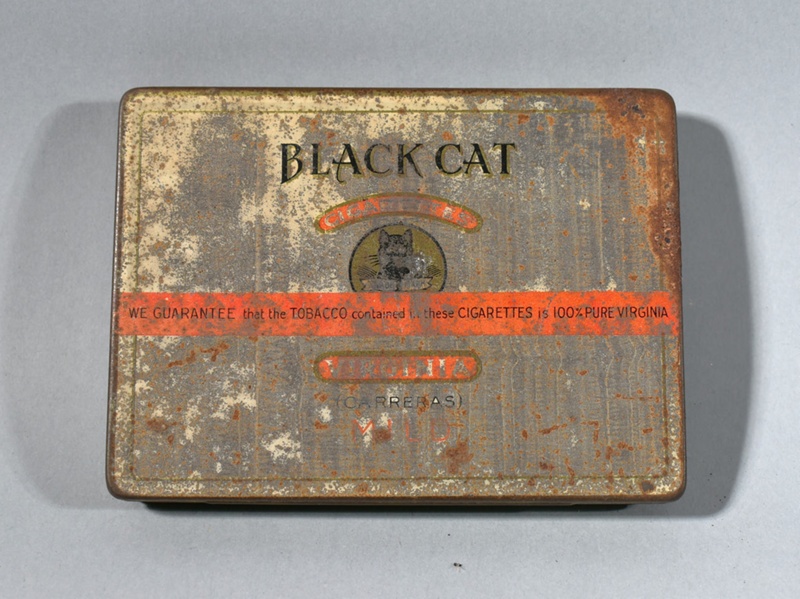 carreras cigarettes Black Cat Cigarette Tin; Carreras Tobacco Company; 2024.1.82