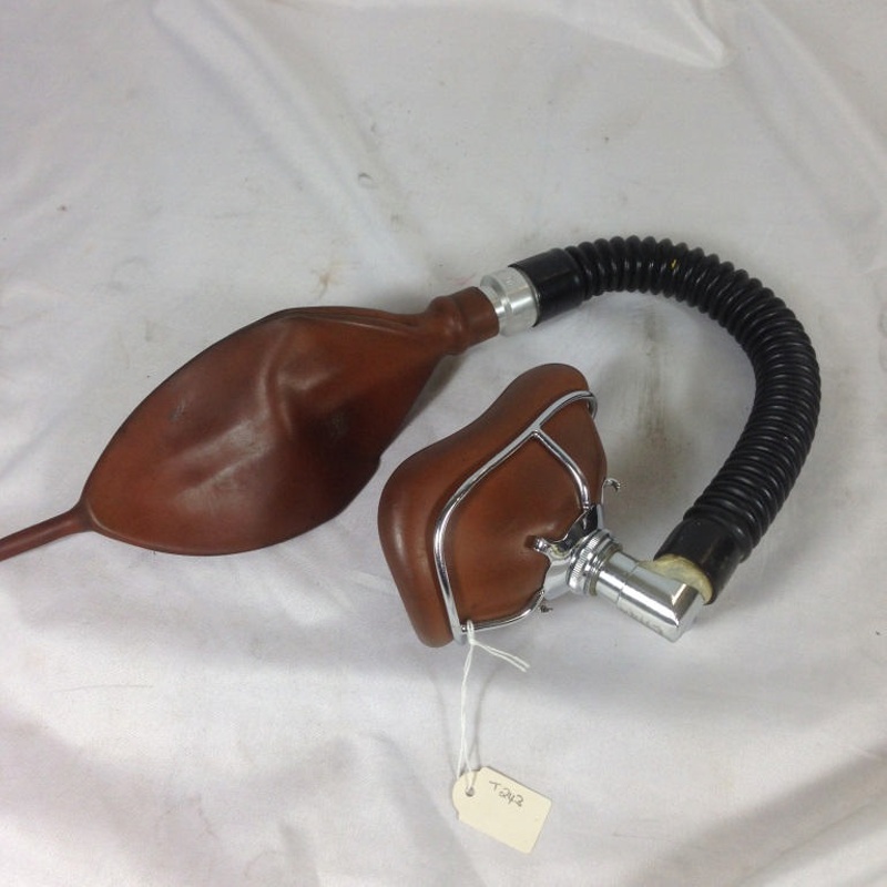 Mask, Tube, Reservoir bag; Commonwealth Industrial Gases Ltd. (CIG