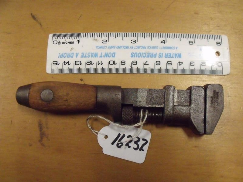 Antique 9 '' Monkey Wrench Tool