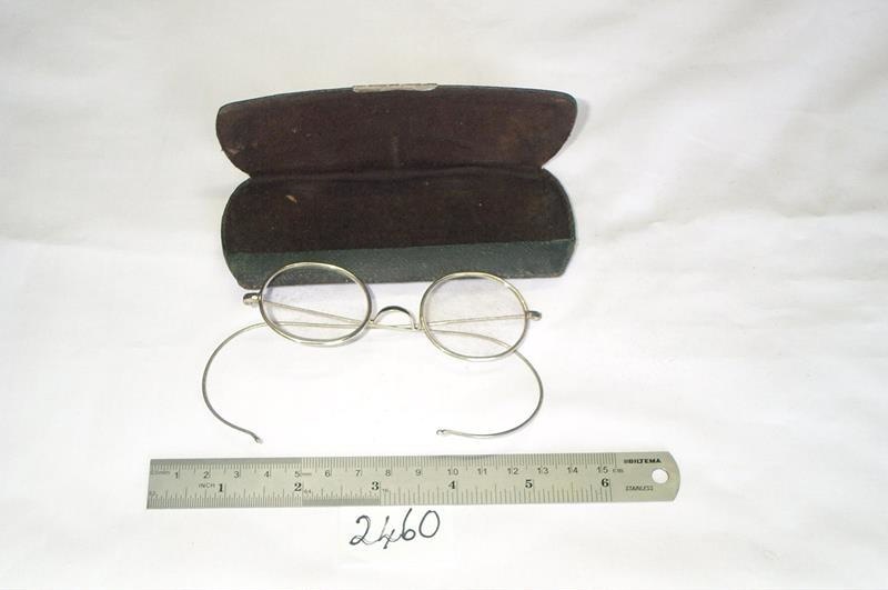 spectacles-in-case-todd-edmund-j-todd-r02460-ehive