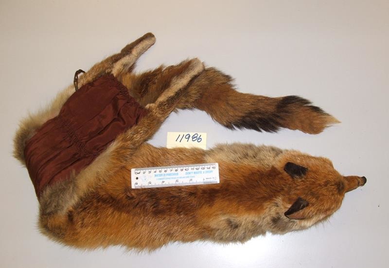 Stole (fox fur); J. Jackson & Son; R11986 | eHive