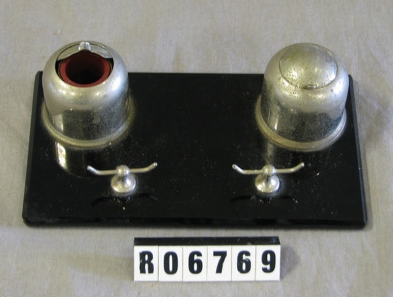 Desk set ; R06769 | eHive
