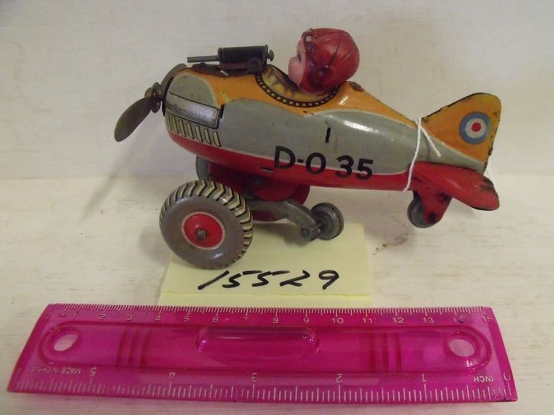 mechanical-tin-plate-plane-with-no-wings-r15529-ehive