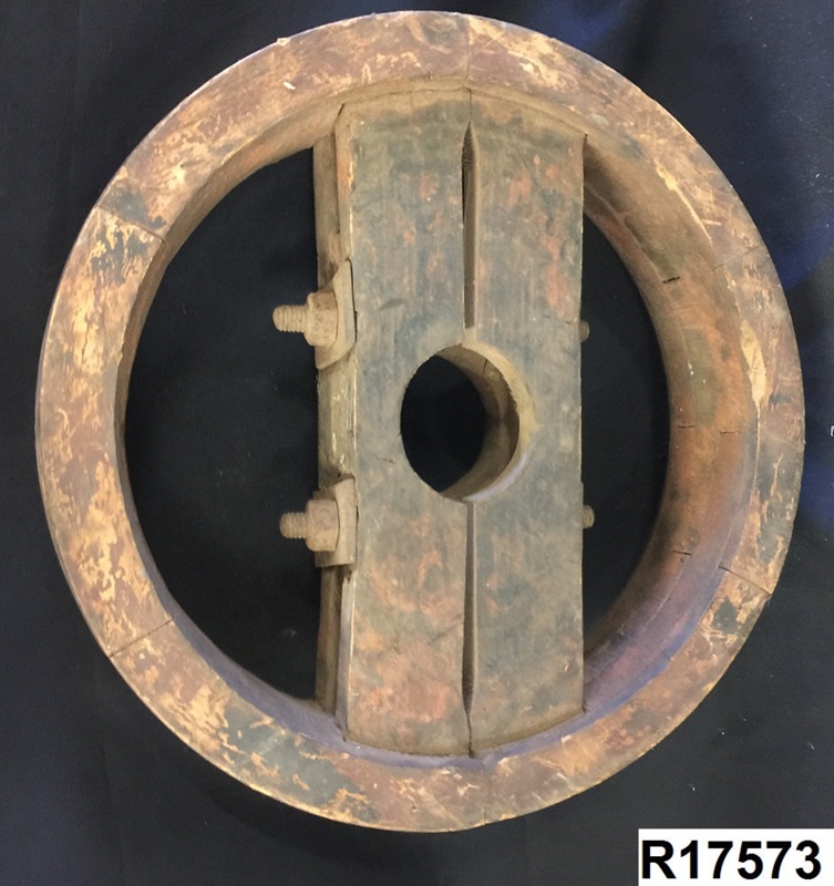Wooden flat belt pulley; R17573 eHive