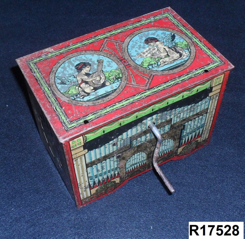 Toy music box; R17528 eHive
