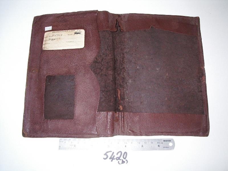 Wallet - ACMF; R05420 | eHive