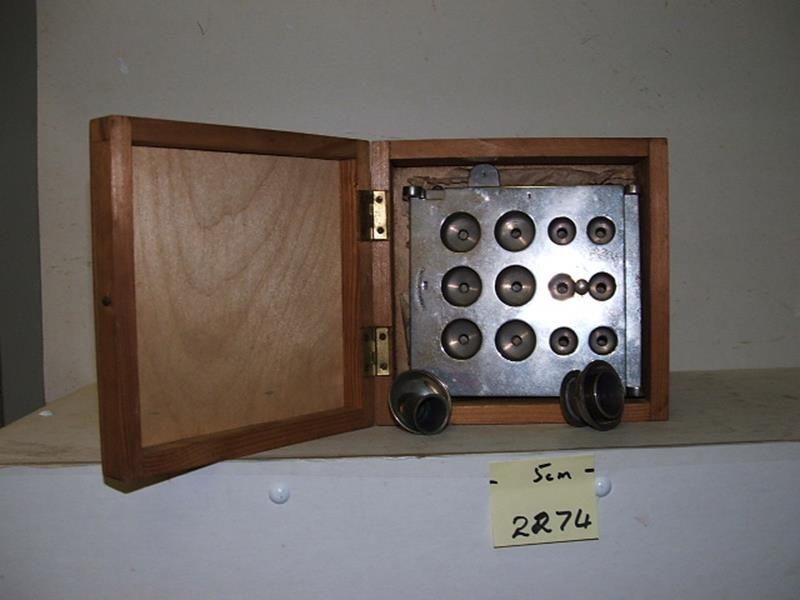 cachet machine; R02274 | eHive