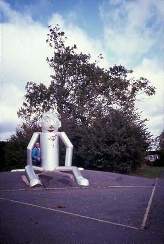 Tin Man Sculpture in Beanhill [Front view]; Unknown; nd; IMA/CA/0031 ...