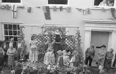 Chulmleigh Old Fair Crowning the Queen; 1975 July; 21-10444 | eHive