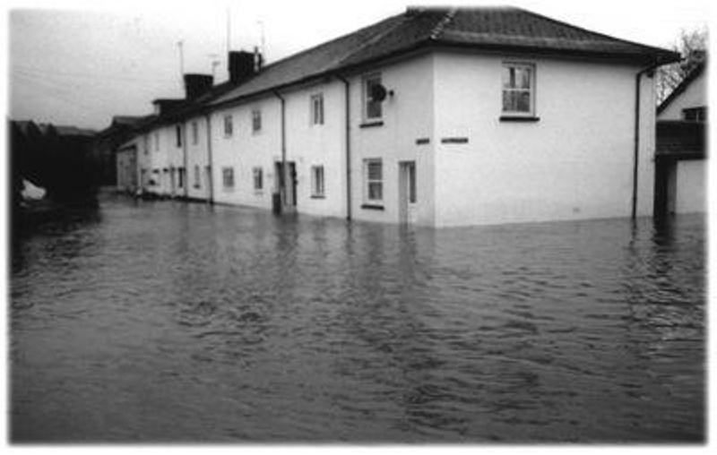 Mill Lane Cottages, North Tawton during floods of October 2000; October