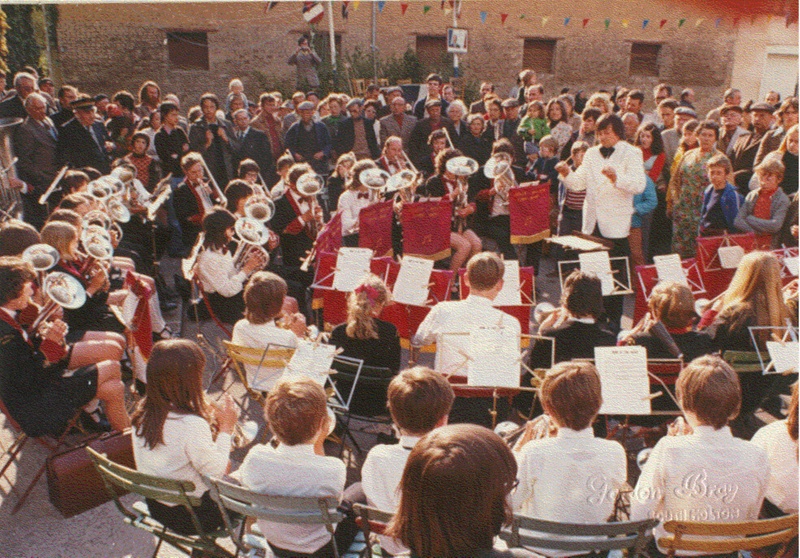 Town Twinning ceremony; Gordon Bray; 1975; 575 eHive