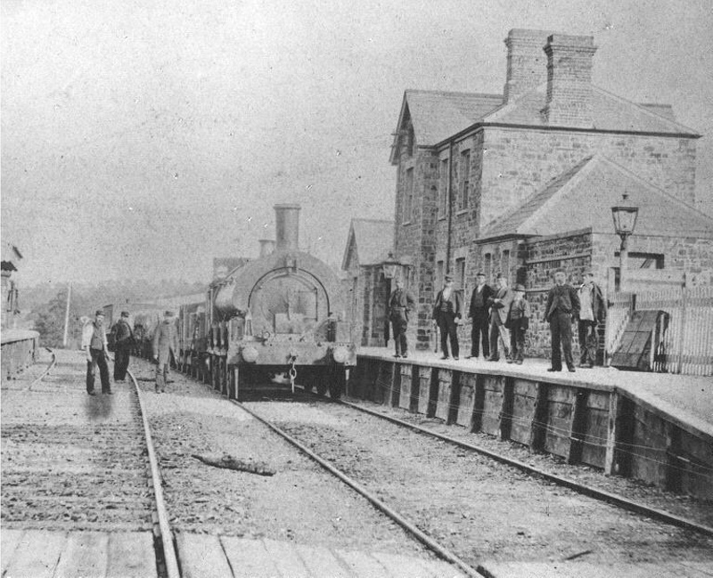 Broad gauge train at South Molton Railway Station; Unknown; 1874; 571