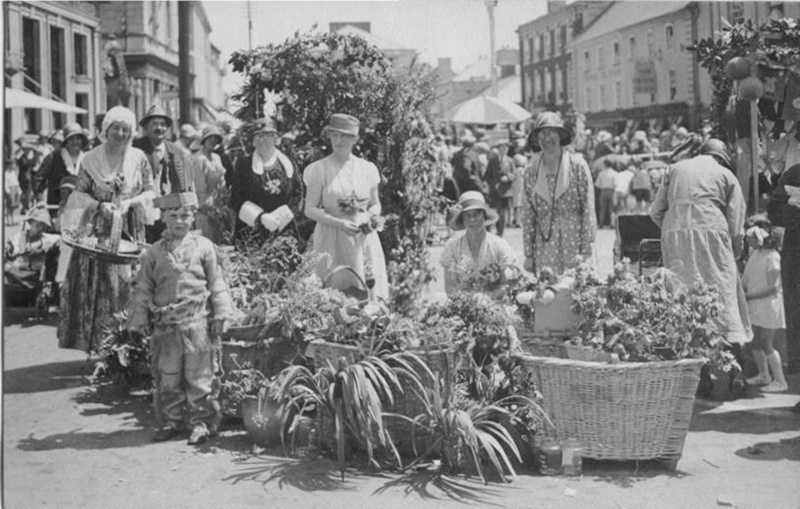 Old English Fair, South Molton; 15/6/1932; 601 eHive