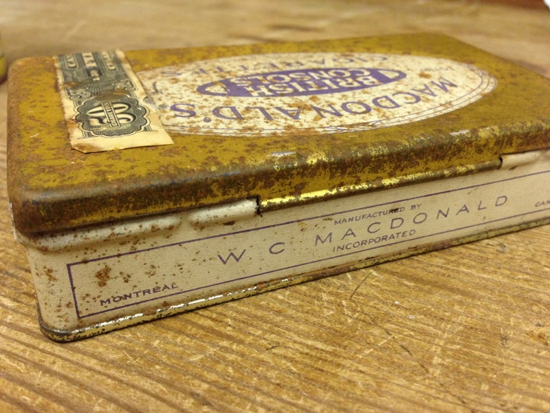 British Consul Cigarette tin; W.C. MacDonald Inc.; 019.0199.0001