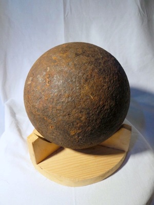 68 Pound Cannon Ball; 014.0096.0001 | eHive