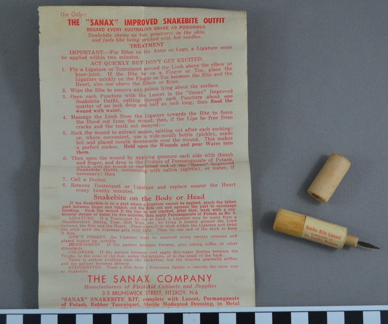 Snake bite lancet; Sanax; pre 1966; BMHC_15608 eHive