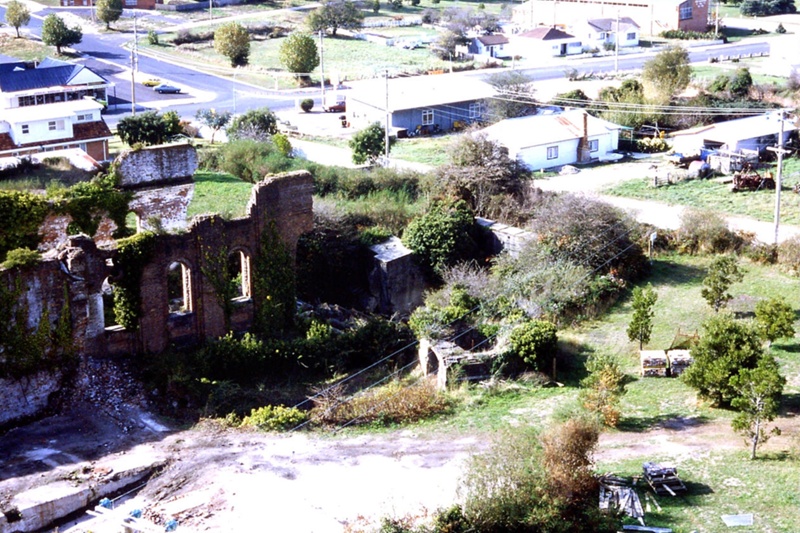 Grubb shaft, Beaconsfield Gold Mine; Miedecke, John; May 1981; BMHC ...