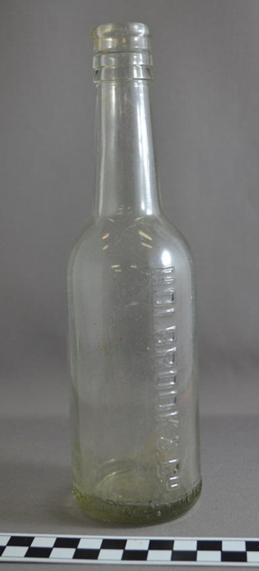 Bottle; mid 20th Century; BMHC_17184 | eHive