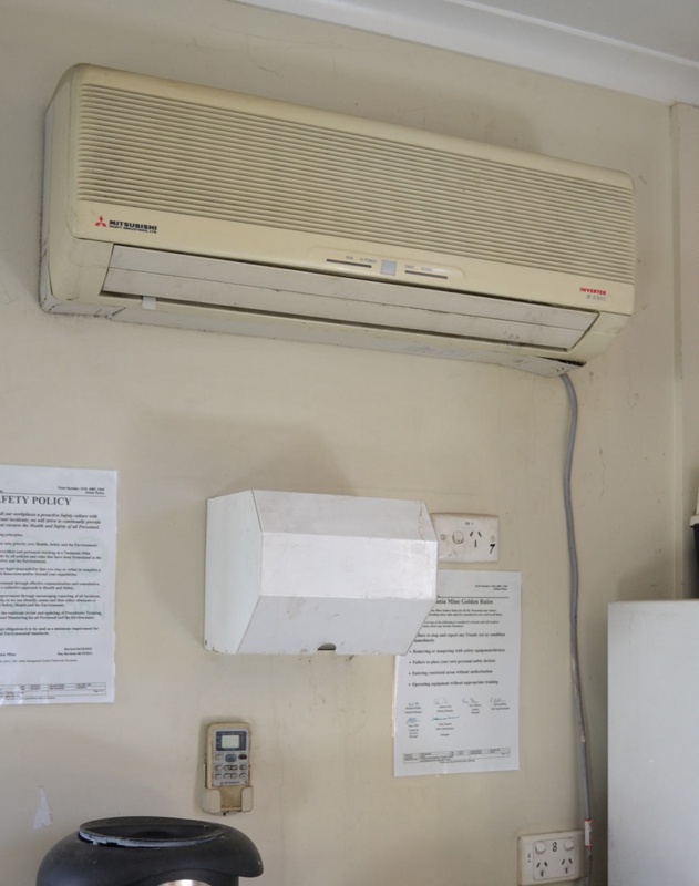 Air conditioning unit; Mitsubishi Heavy Industries, Ltd.; c. 2000s