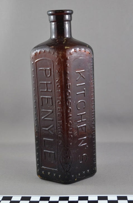 Bottle; Australian Glass Manufacturers; 1900s 1940s; BMHC_17234 eHive