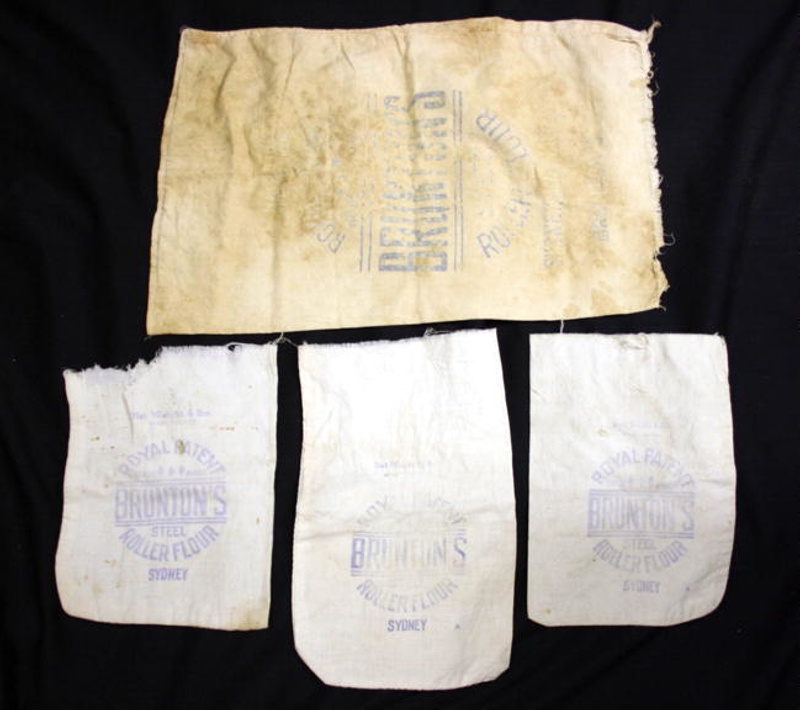 Flour bags, Brunton's, printed cream calico; Bruntons Flour Mill; [1920 ...