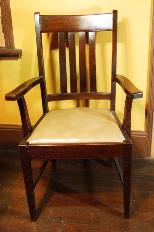 Second hand 2025 carver chairs