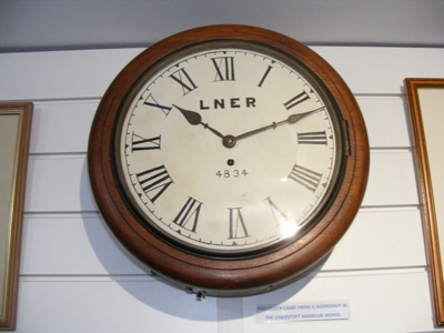 Clock; LOWMS:2023.027